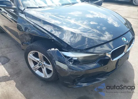 2013 BMW 328 Xi z USA, uszkodzony, nr VIN WBA3B3C55DF530674